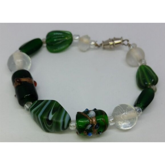 Vintage green Venetian art glass mix beads bracelet boho festival free spirit. - Picture 3 of 6